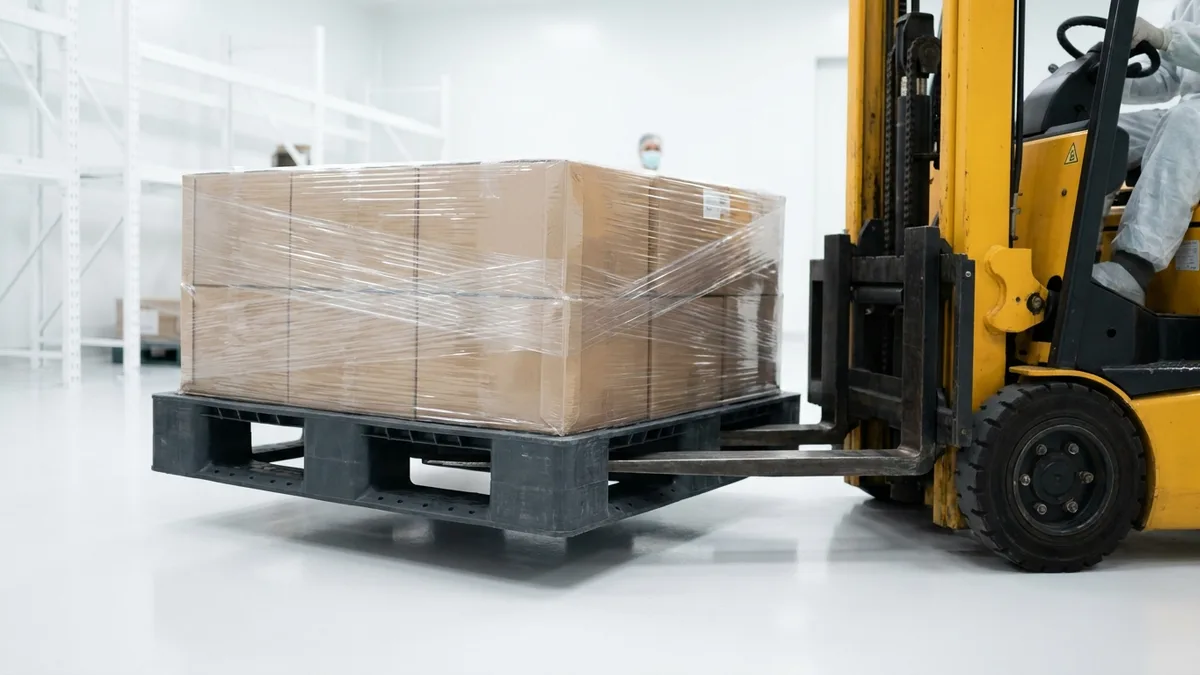 Medium Duty Euro Plastic Pallet in use